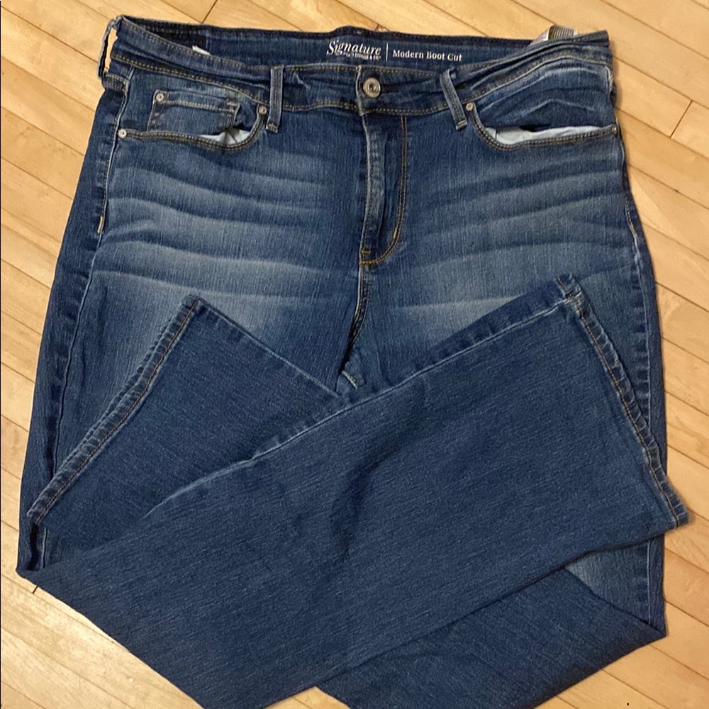 CCO Signature Blue Boot Cut Jeans with Classic Indigo Wash NWOT